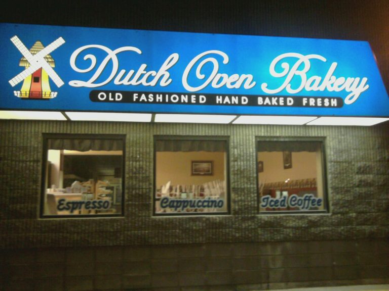 dutch oven bakery storefront 768x576