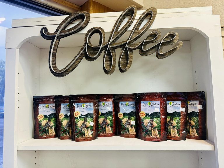 vilas dark canyon display 768x576