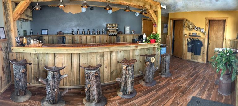 badlands inside bar 768x344