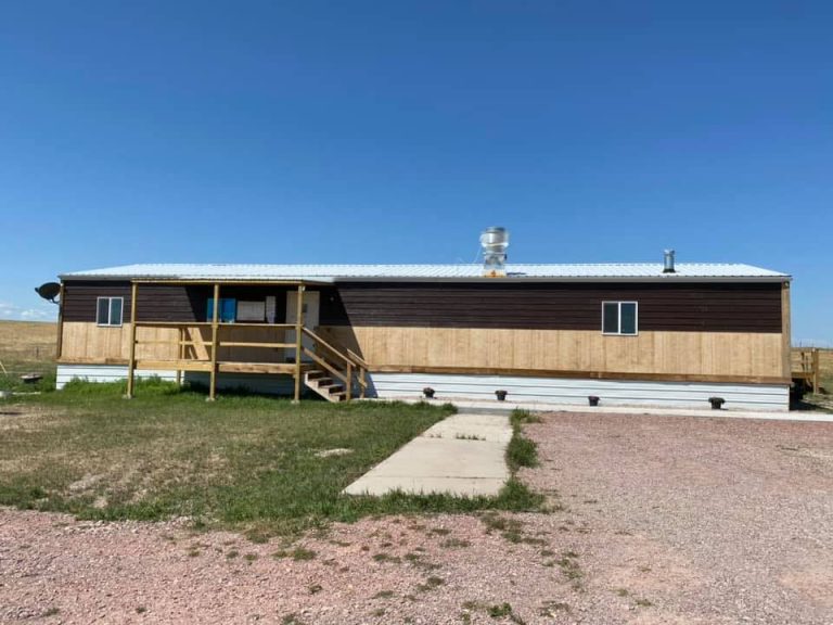 cafe exterior 768x576