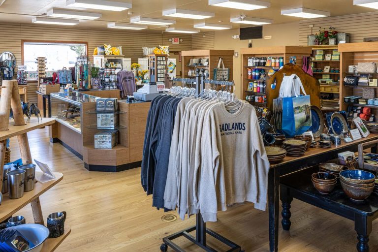 cedar pass lodge badlands gift shop grocery 4639 2000x 768x512