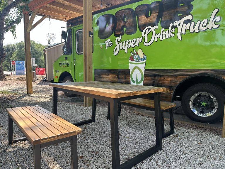 dave the super drink truck side 768x576