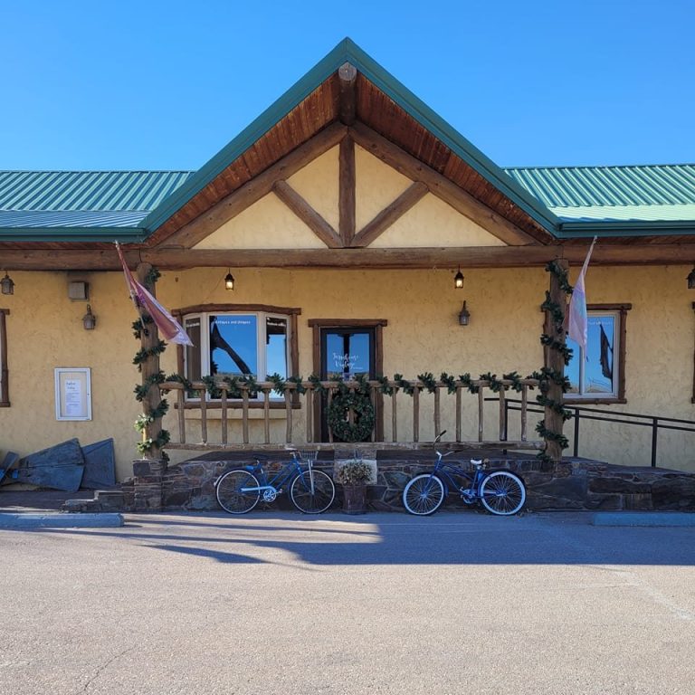 farmhouse vitnage designs exterior front 768x768