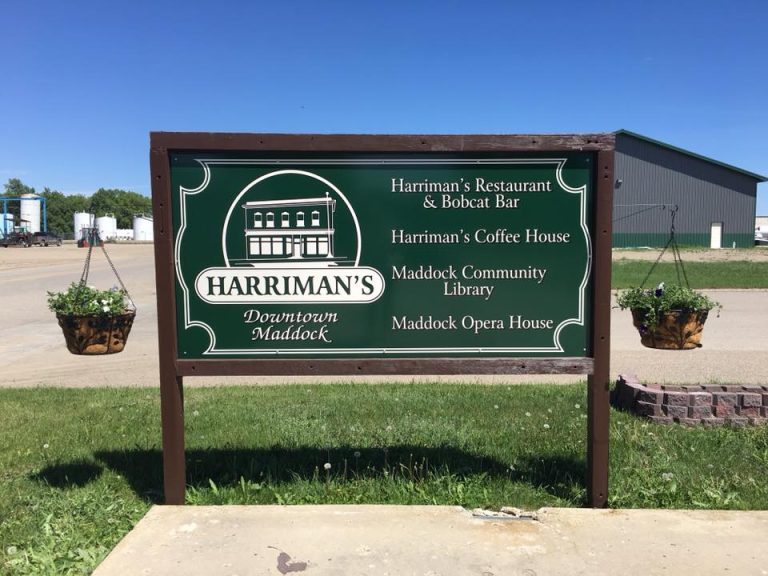 harrimans sign 768x576